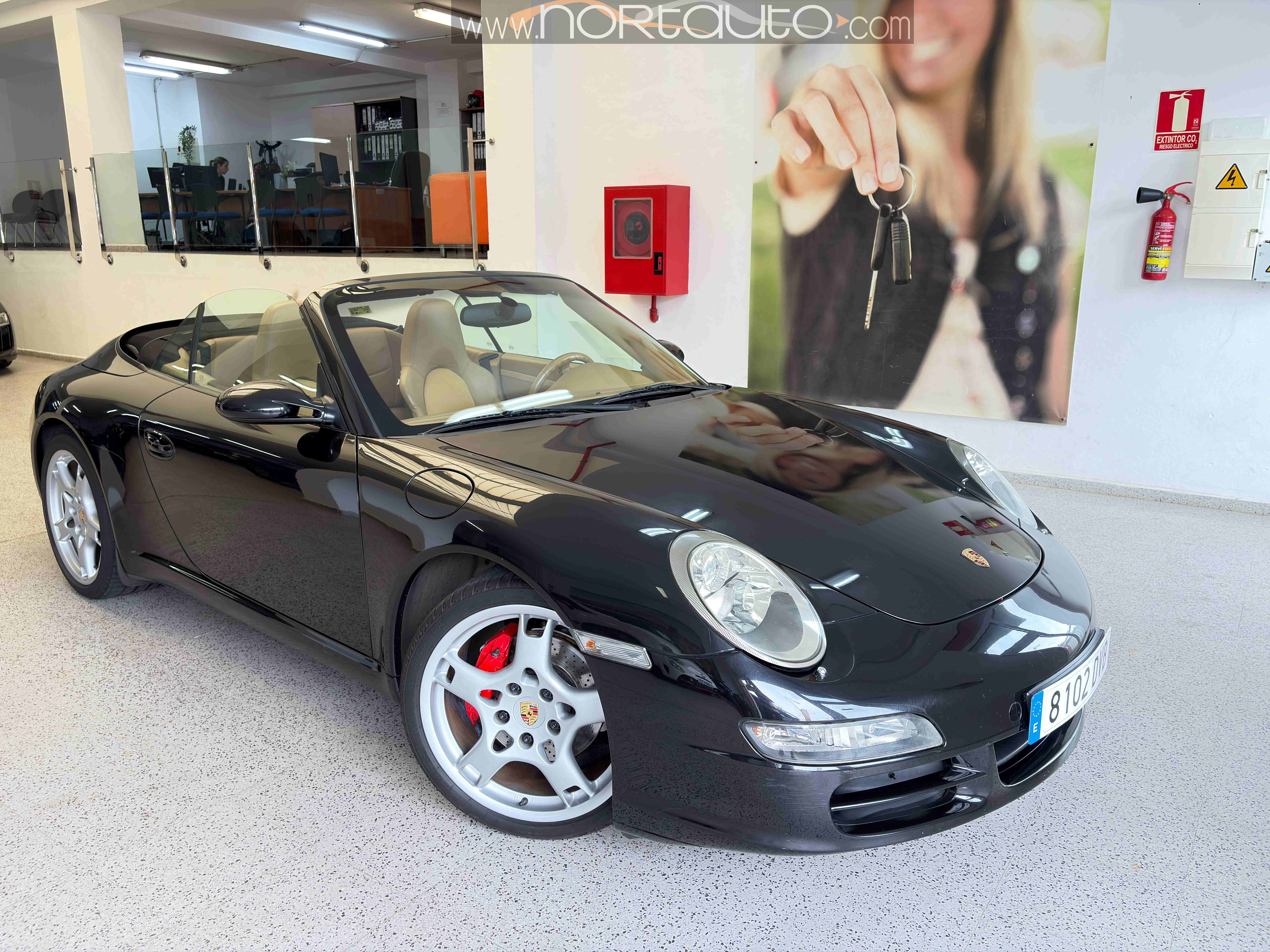 PORSCHE 911 Carrera Cabrio 325cv